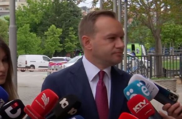 Zogaj: Ka një hendek të madh mes LDK-së dhe LVV-së, seancat nuk po japin rezultat