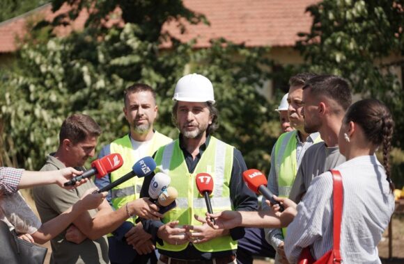 Kryeqyteti kërkon zhvillim, jo cinizëm nga Kurti