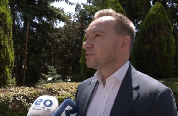 Zogaj: Seanca e 46-të s’pritet të sjellë ndryshim, situata pa institucione është alarmuese