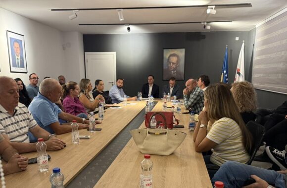 Takim mobilizues i degës së tretë me kryetarin Abdixhiku