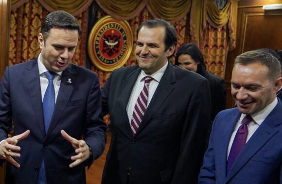 Lumiri Uka Albani Ukë Rugova zyrtarisht në listën e LDK-së